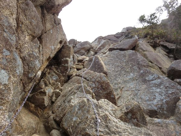 御在所岳に登山 中道 裏道で奇石 巨岩が印象的な人気ルートを行く山旅 とある関西人の外遊び